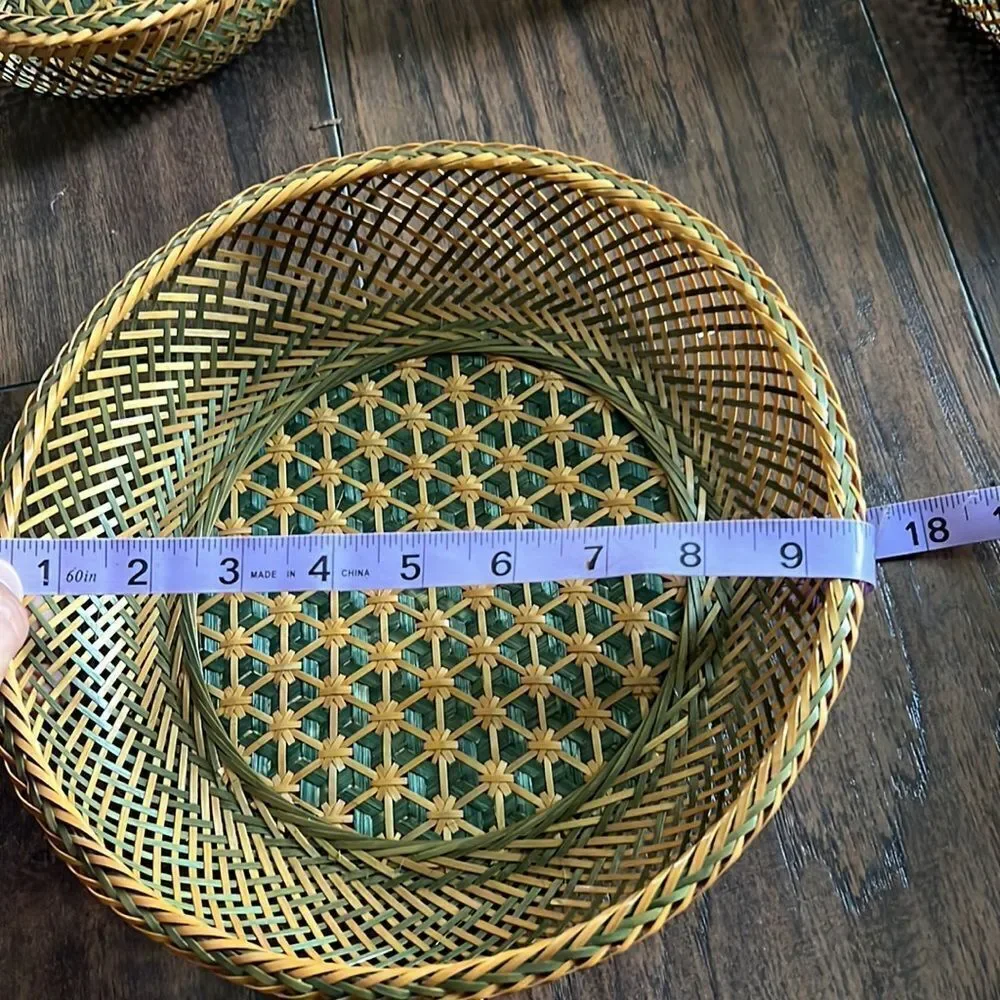 Vintage Cross hatch Wicker/Rattan 3 Set Nesting Baskets beautiful EUC tan green